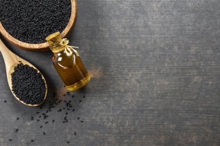 Archivo - Comino negro y vinagre