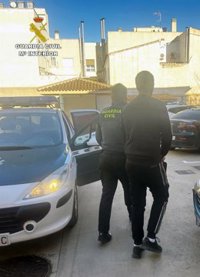 La Guardia Civil desmantela un 'fumadero' de droga en Cehegín