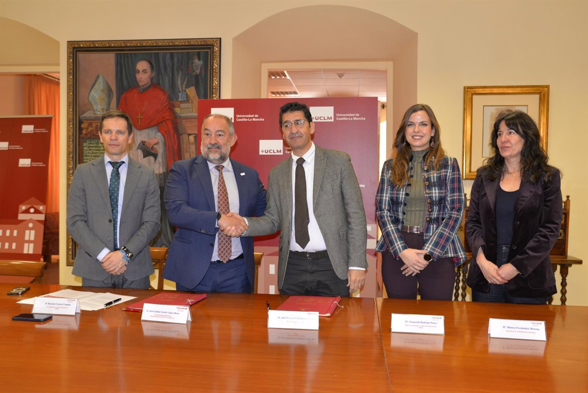 La Junta y la UCLM sellan un acuerdo para propiciar que los fondos europeos lleguen a las pymes de la región