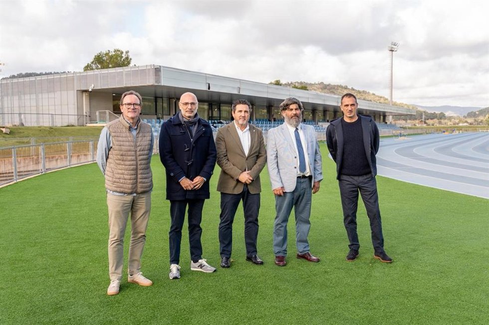 La colaboración entre Ayuntamiento de Calvi y el Consell posibilita ejecutar mejoras en pista de atletismo de Magaluf