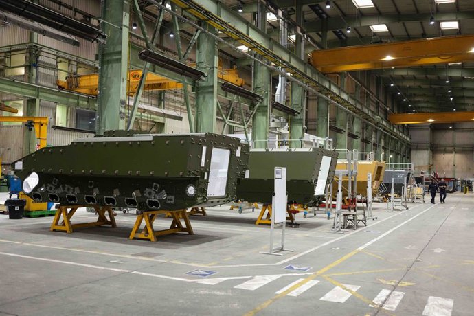 Archivo - Vehículos blindados Hunter durante una visita a la fábrica GDELS-SBS en Trubia, a 31 de octubre de 2025, en Oviedo, Asturias (España). Spruds ha visitado la fábrica para conocer de primera mano el proceso de fabricación de los 84 vehículos blind