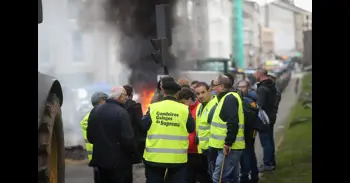 Rural.- Los tractores vuelven a colapsar el tráfico de Lugo en la jornada que abre la segunda semana de concentraciones