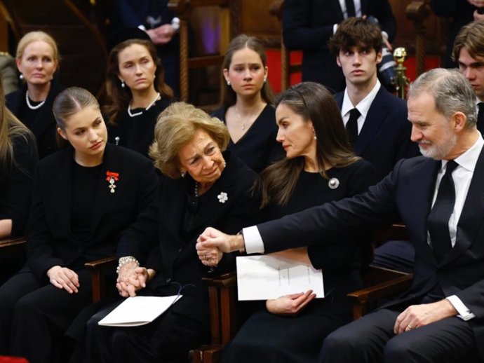 La Familia Real ha dado su último adiós a Irene de Grecia en Atenas