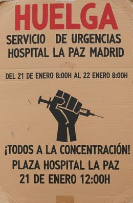 Trabajadores de Urgencias de La Paz llaman a huelga de 24H este miércoles para pedir "cero pacientes en los pasillos"