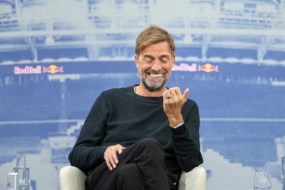 Archivo - El técnico alemán Jürgen Klopp, acrual director global de Fútbol en Red Bull, durante una rueda de prensa.