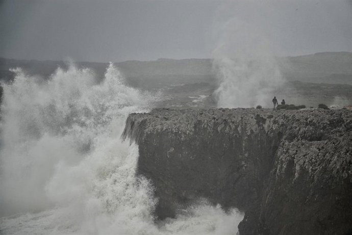 Archivo - Vista de los acantilados de Pría en una imagen de archivo.