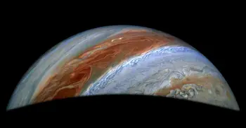 El clima polar en Júpiter y Saturno da pistas sobre los detalles interiores de los planetas