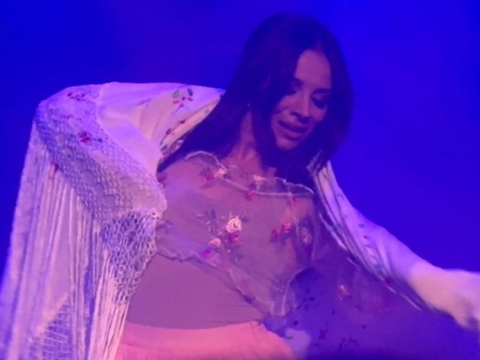 Lola Gracía baila sobre el escenario de la capital madrileña con su espectáculo 'Esencia y Raíz'