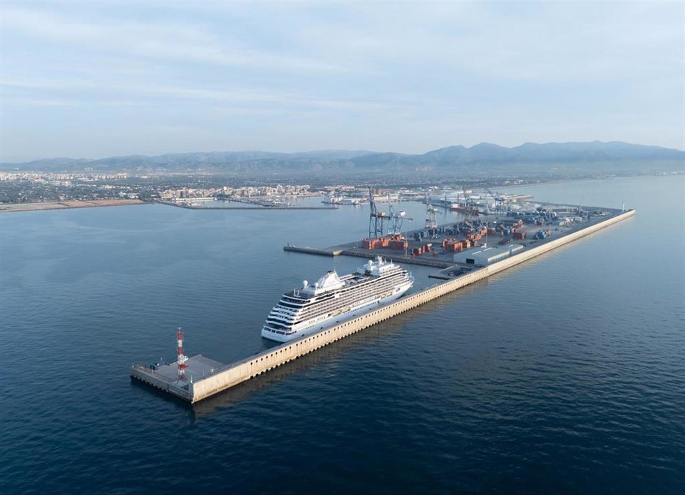 Archivo - PortCastelló proyecta en FITUR su potencial como destino de cruceros