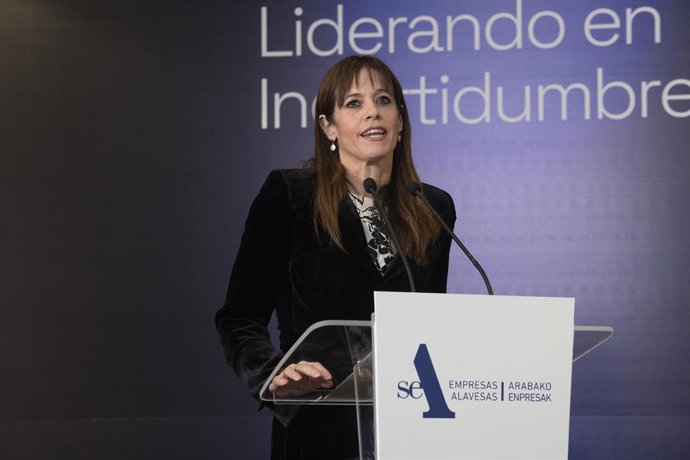 Archivo - La alcaldesa de Vitoria-Gasteiz, Maider Etxebarria