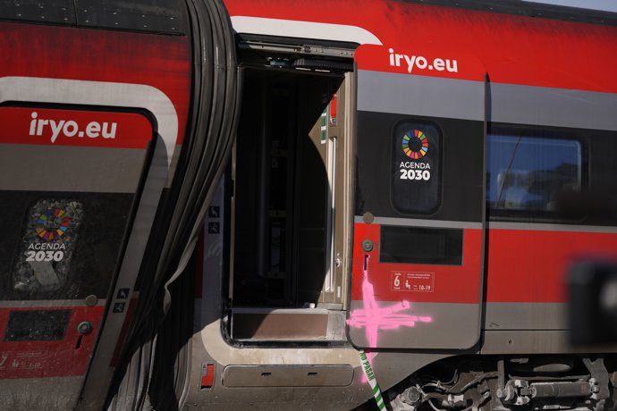 Uno de los vagones del tren de Iryo que descarriló, a 20 de enero de 2026, en Adamuz, Córdoba, Andalucía (España).