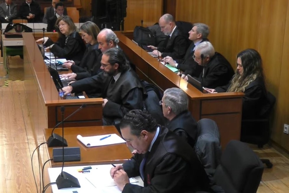 La abogada de la Junta, cuarta en el primero de los dos bancos, expone sus conclusiones en la penúltima jornada del juicio que se celebra desde hace cuatro meses por la 'trama eólica' en la Audiencia de Valladolid.