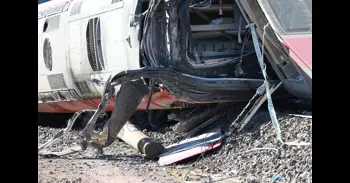 Buscan a un leonés que viajaba en el tren Alvia accidentado en Adamuz (Córdoba)