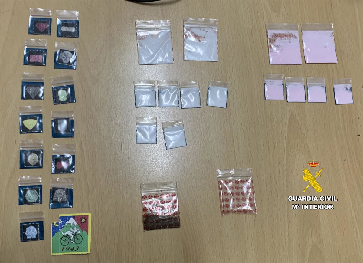 La Guardia Civil detiene en Llanera a un hombre con más de 70 dosis de LSD y cocaína