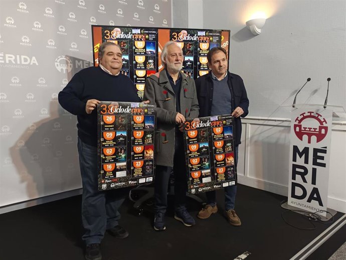 Presentación del XXXVII Ciclo de Cine VOSE, organizado por el Cine Club Forum de Mérida