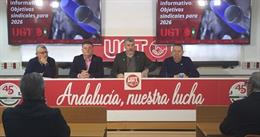 El secretario general de UGT Andalucía, Oskar Martín, segundo por la derecha en la imagen.