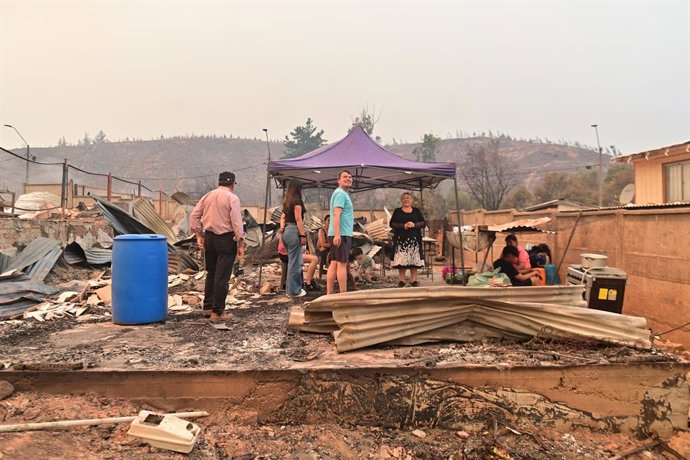 Concepcion, 18 de enero 2026. Incendio forestal en el sector san Jorge, sector rural de la comuna de Concepcion. Lukas Jara/Aton Chile