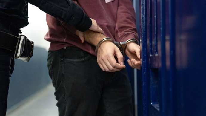 Archivo - Una detenció dels Mossos d'Esquadra