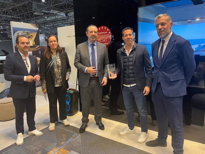 El conseller de Empresa, Autónomos y Energía, Alejandro Sáenz de San Pedro, en la feria BOOT