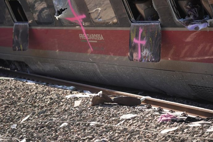 Uno de los vagones del tren de Iryo que descarriló, a 20 de enero de 2026, en Adamuz, Córdoba, Andalucía (España). 