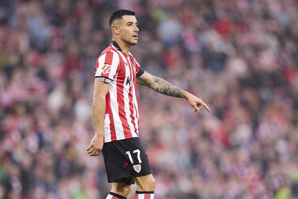 Archivo - Yuri Berchiche, en un partido del Athletic Club.