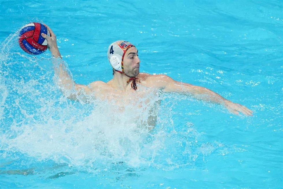 Archivo - Bernat Sanahuja con la selección española masculina de waterpolo
