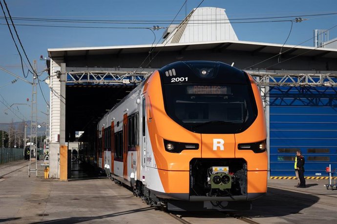 Archivo - Un tren de Rodalies 