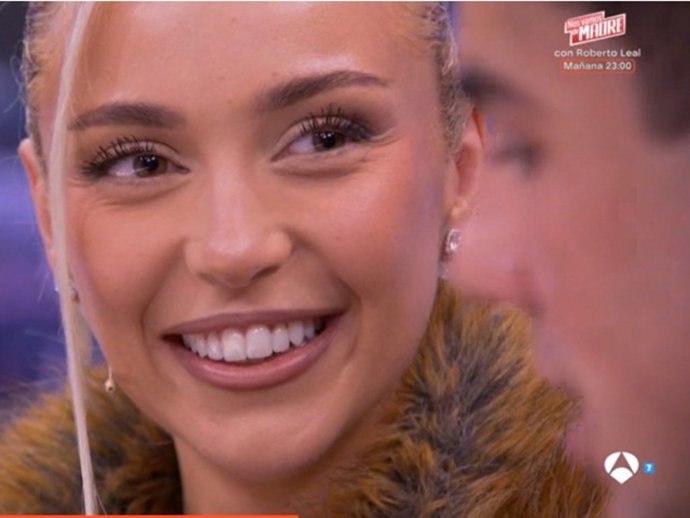 ANA MENA Y ÓSCAR CASAS PRESENTAN LA PELÍCULA 'ÍDOLOS'