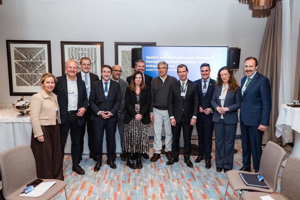 Energéticas llaman en Davos a la acción en España y Portugal para liderar la transición y la reindustrialización