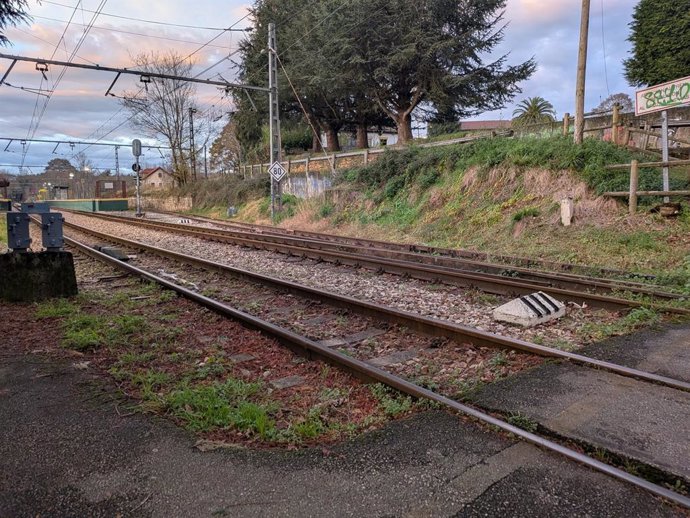 Archivo - Vía del tren