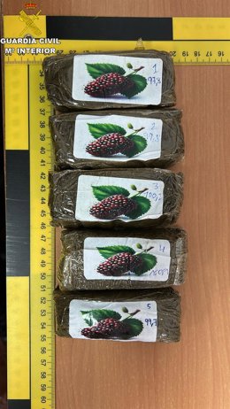 Tabletas de hachís halladas en un vehículo durante un control policial en Espera (Cádiz)