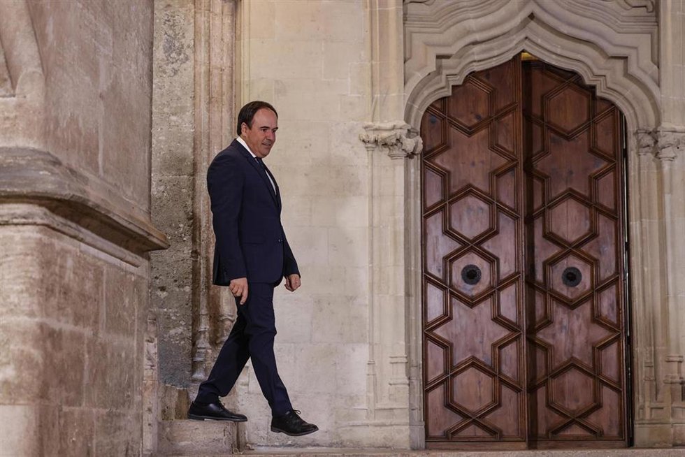 Archivo - El presidente de la Generalitat Valenciana, Juanfran Pérez Llorca, durante la toma de posesión de su cargo, en el Palau de la Generalitat, a 4 de diciembre de 2025