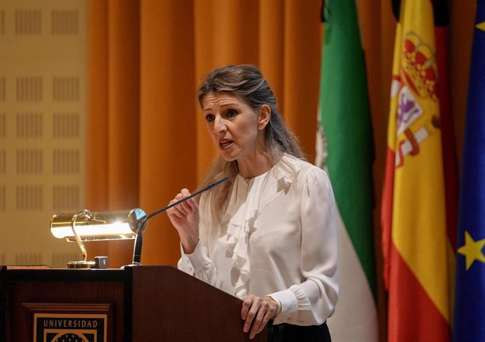 La vicepresidente segunda, Yolanda Díaz, interviene en el Seminario Internacional de Teoría Crítica de los Derechos Humanos, organizado por la Universidad Pablo de Olavide (UPO) de Sevilla. A 21 de enero de 2026, en Sevilla (Andalucía, España). 