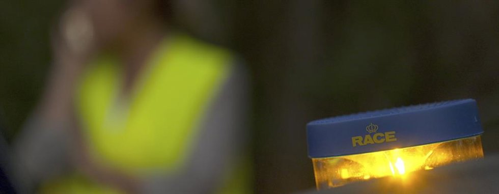 El RACE alerta del aumento de estafas de las llamadas grúas pirata en carretera