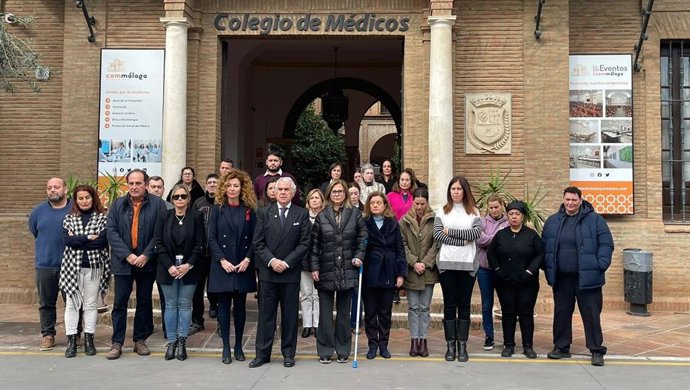 El Colegio de Médicos de Málaga guarda un minuto de silencio por la muerte del cardiólogo Jesús Saldaña