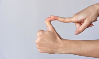 Archivo - Dedos hiperflexibles, hiperlaxitud.