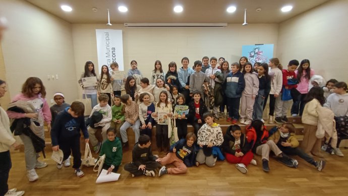 Niños participantes en la Biblioteca Rafael Azcona de Logroño