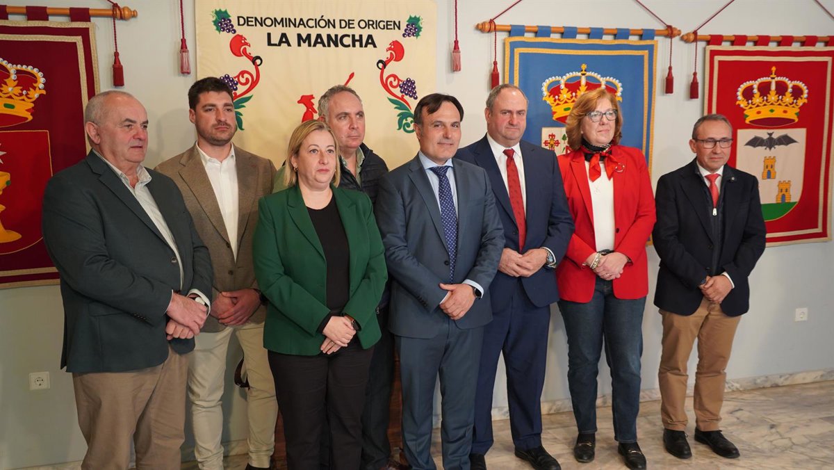 Bonilla, reelegido presidente de Consejo Regulador DO Mancha, aboga por que bodegas apuesten por el vino blanco airén