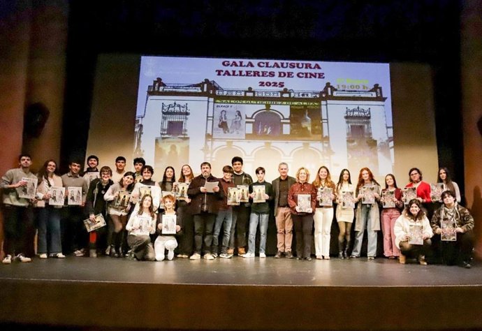 Foto de la gala de estreno de los cortometrajes en el Teatro de Alba.