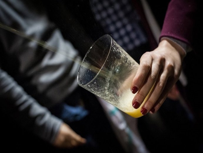 Archivo - Vaso de sidra