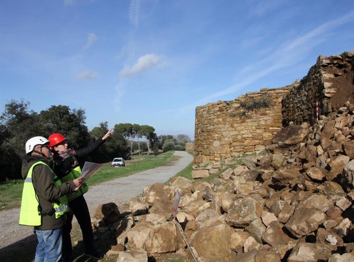 La zona afectada de la muralla d'Ullastret