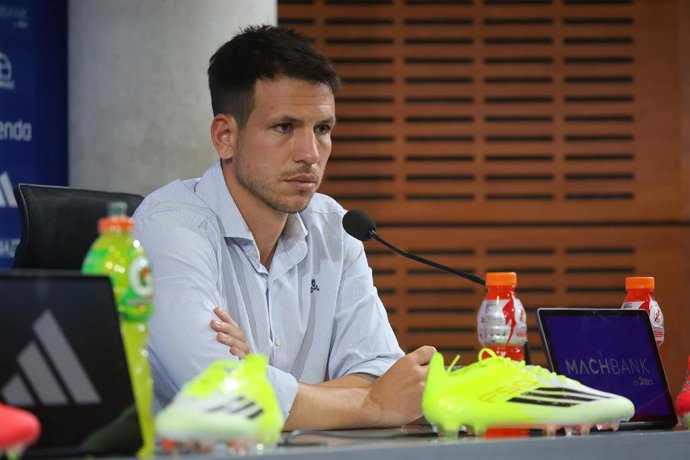Futbol, Presentacion Jugador Universidad de Chile  El jugador de Universidad de Chile Juan Martin Lucero, durante su presentacion en el CDA de Santiago, Chile. 21/01/2026 Jonnathan Oyarzun/Photosport  Football, Universidad de Chile Player