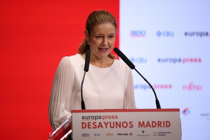 Archivo - La consejera de Familia, Juventud y Asuntos Sociales de la Comunidad de Madrid, Ana Dávila-Ponce de León