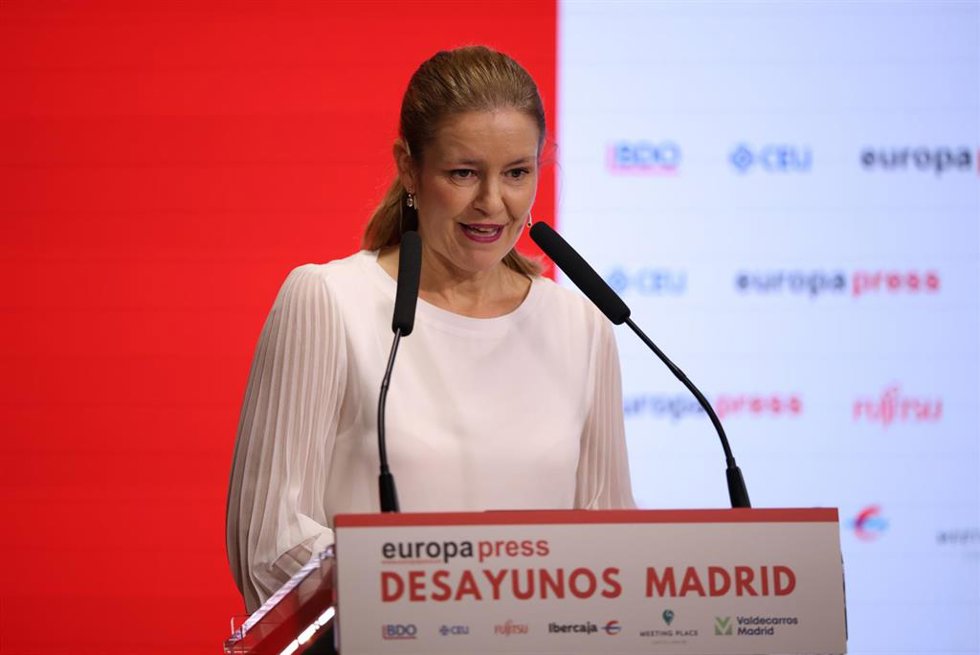 Archivo - La consejera de Familia, Juventud y Asuntos Sociales de la Comunidad de Madrid, Ana Dávila-Ponce de León