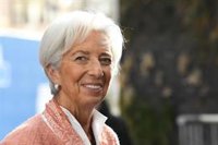 Lagarde (BCE) cree que la incertidumbre y tensión actual forzarán a la UE a desechar la regla de la unanimidad