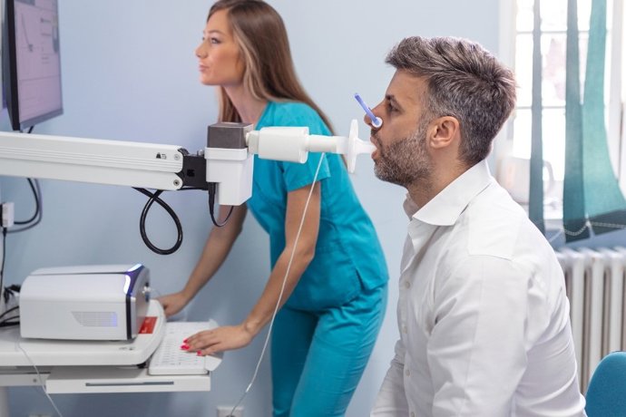 Archivo - La escasa petición de espirometrías es un problema persistente en el diagnóstico de la EPOC