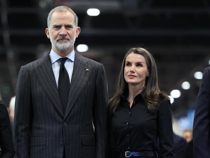 Los Reyes Felipe VI y Letizia durante la inauguración oficial de la 46ª edición de la Feria Internacional de Turismo (FITUR), en IFEMA Madrid