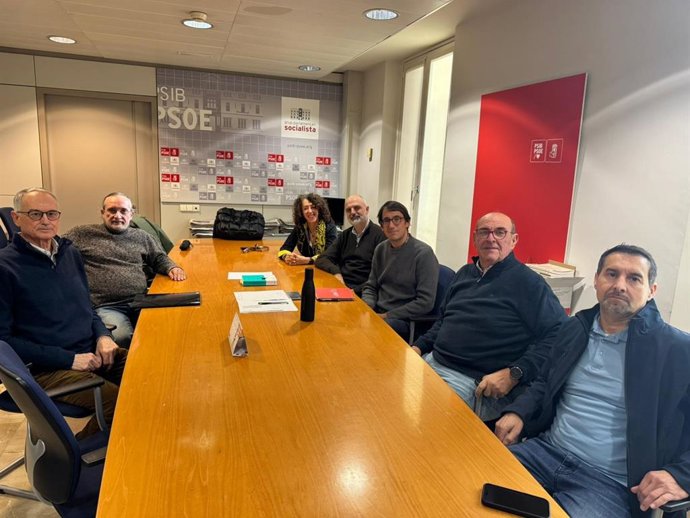 El PSIB se reúne con las patronales del taxi y las VTC de las Islas