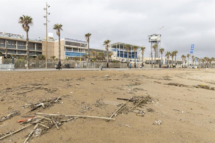 Efectes de la borrasca Harry a Barcelona