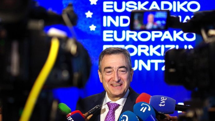 El presidente del EBB del PNV, Aitor Esteban